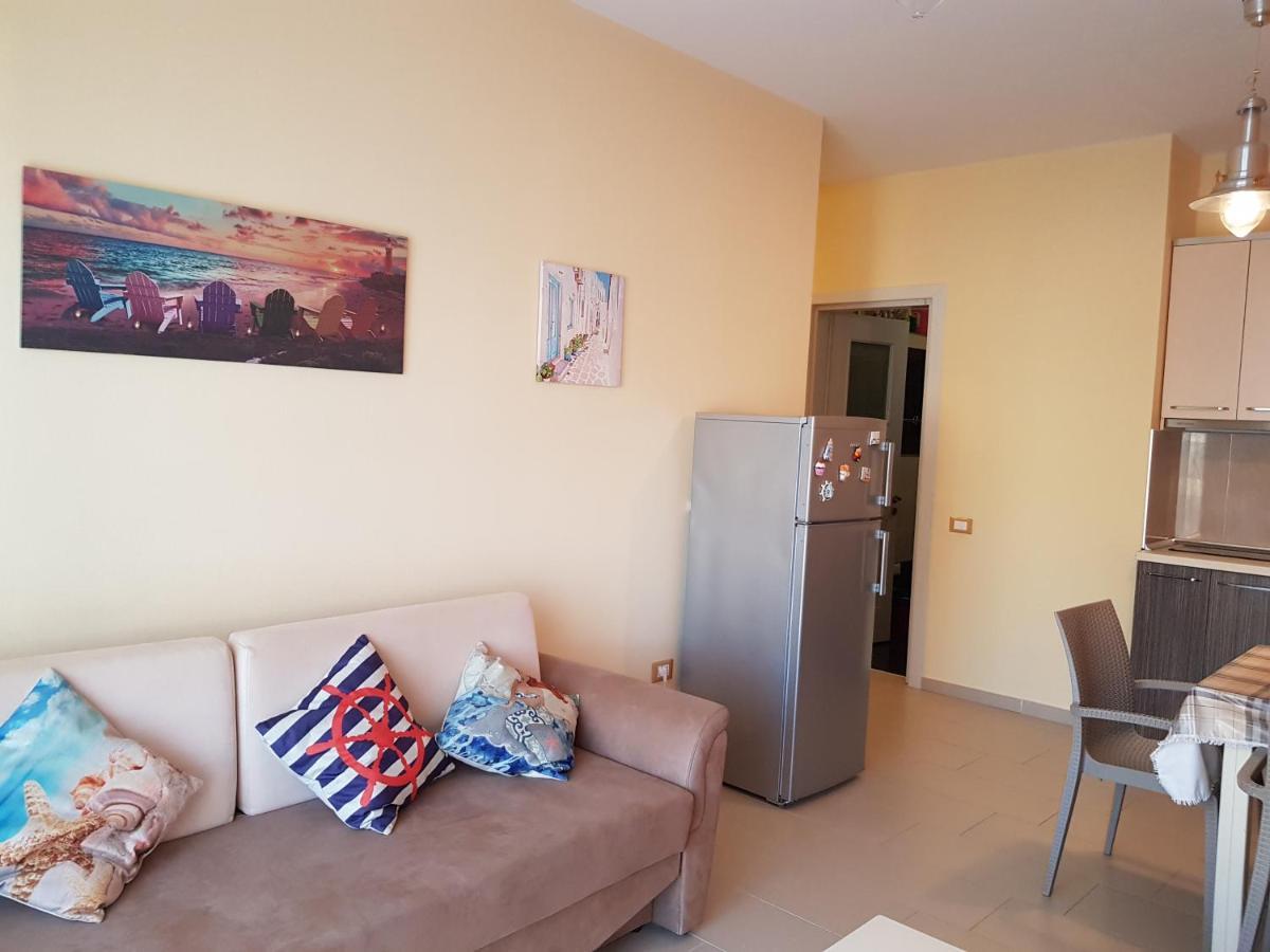 Holiday Apartments Vlore Ngoại thất bức ảnh
