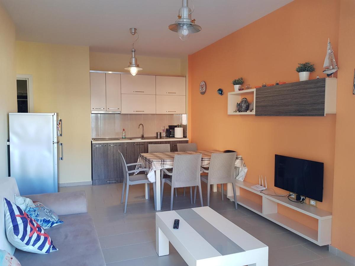 Holiday Apartments Vlore Ngoại thất bức ảnh